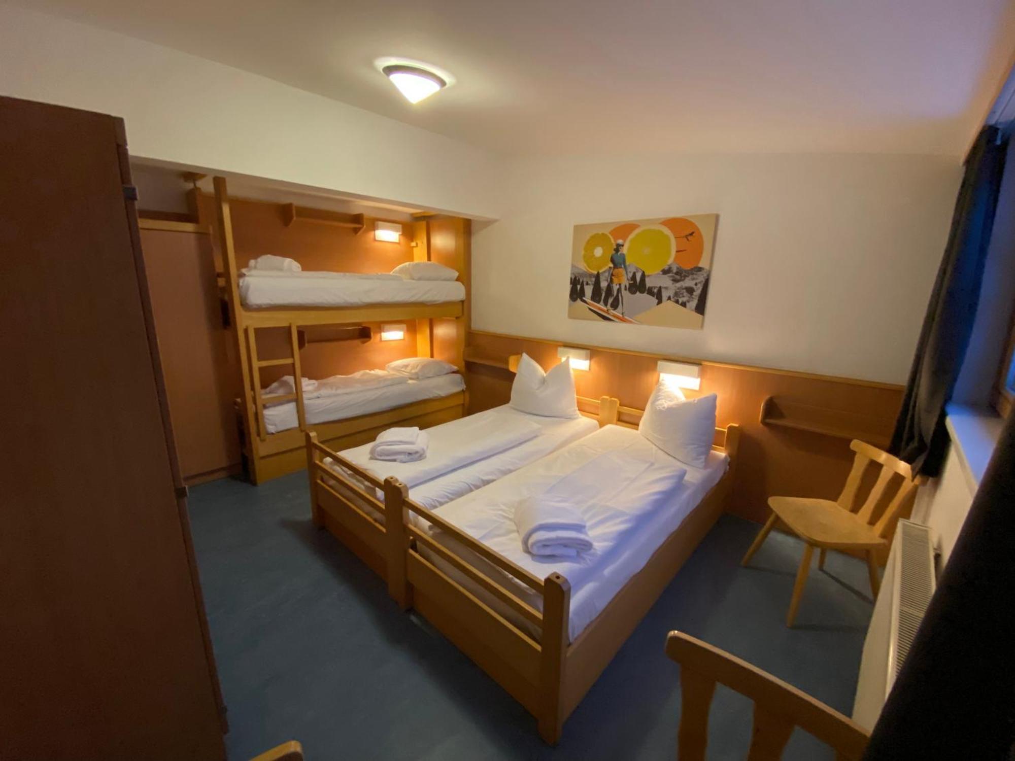 Twenty Seven City Hotel 滨湖采尔 外观 照片